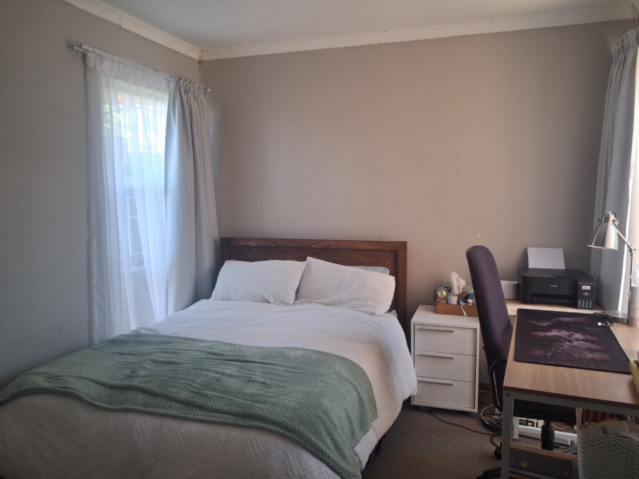 To Let 2 Bedroom Property for Rent in Langenhovenpark Free State